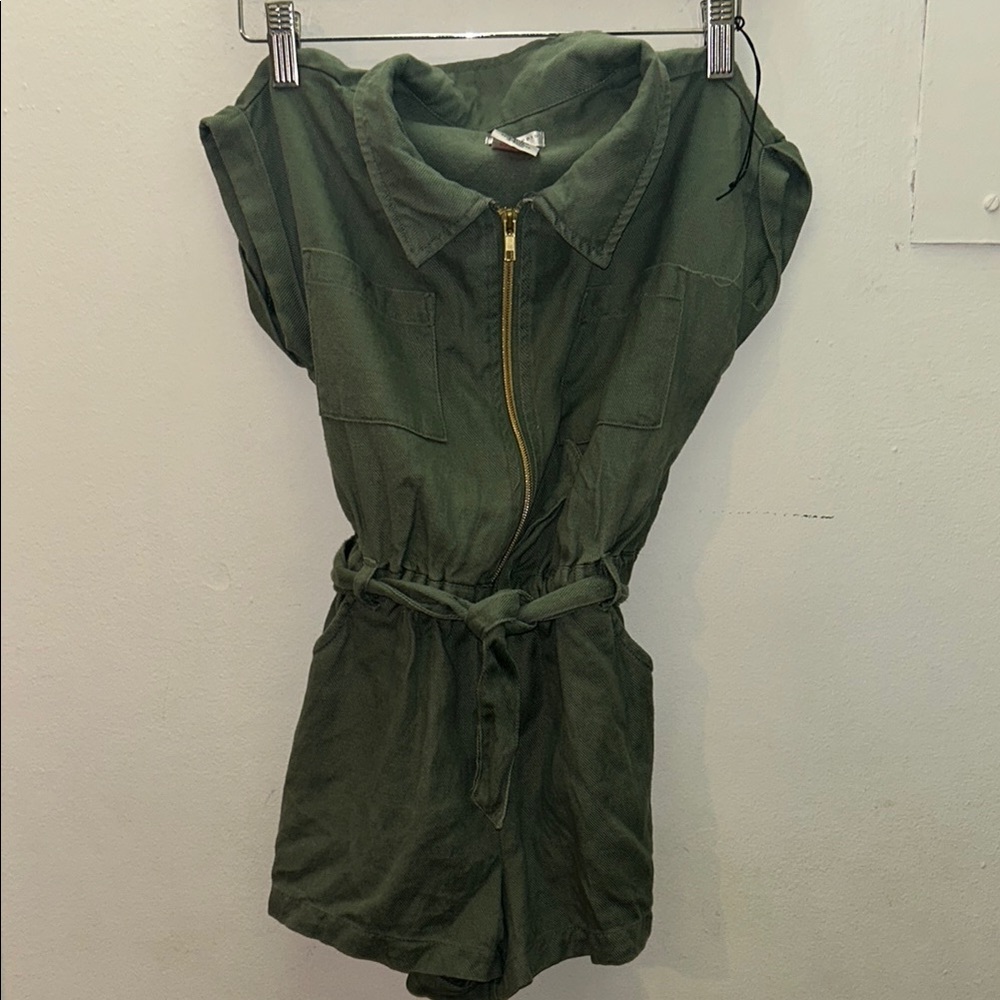 Max Studio Green Kids One Piece Bodysuit
